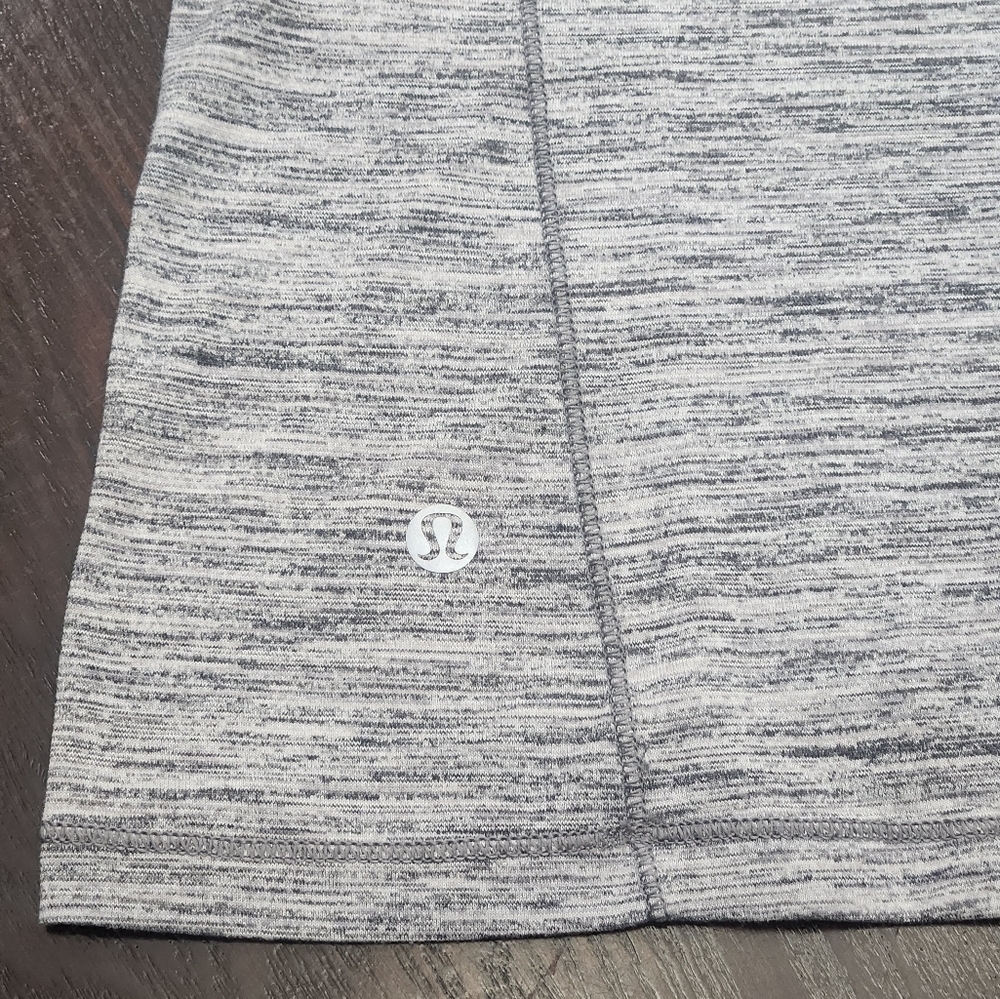 Lululemon Sweat Embrace Long Sleeve Training T-Shirt Women's Sz L Heather Gray - Picture 7 of 8